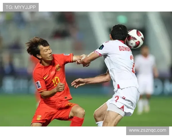 中国足球队备战亚洲杯新阶段 集训亮点与球员表现全面解析 中国足球队备战亚洲杯新阶段 集训亮点与球员表现全面解析