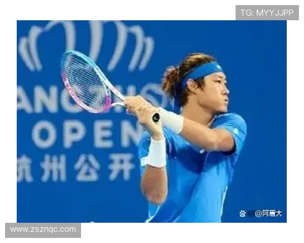 中国网球新星崛起 张之臻强势晋级国际赛事四强创造历史新高 中国网球新星崛起 张之臻强势晋级国际赛事四强创造历史新高
