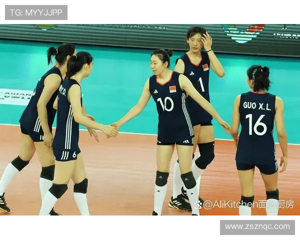 中国女排横扫日本队晋级亚锦赛决赛 顽强拼搏展现强大实力 中国女排横扫日本队晋级亚锦赛决赛 顽强拼搏展现强大实力