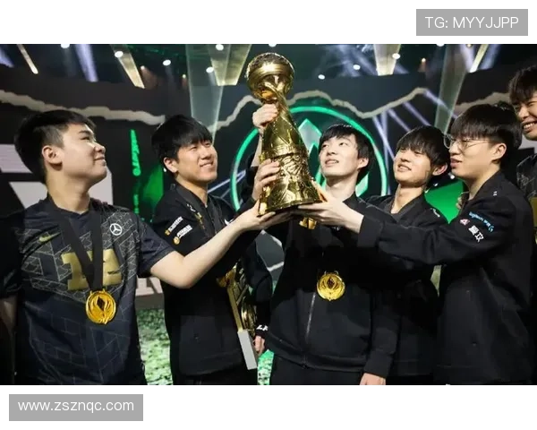 欧洲豪门鏖战再起足球转会风云席卷群雄争夺赛季新篇章荣耀时刻再